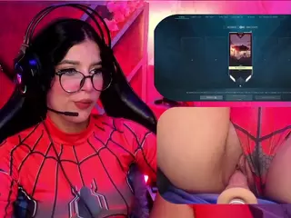 SweetieCloe's Live Sex Cam Show