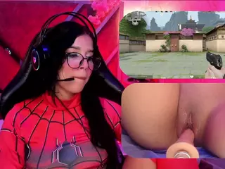 SweetieCloe's Live Sex Cam Show