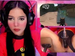 SweetieCloe's Live Sex Cam Show