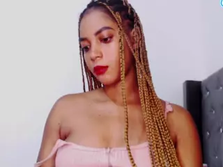 Cata-Santanaa's Live Sex Cam Show