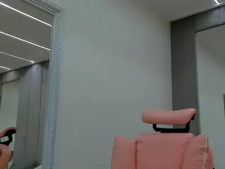 YanaMiana's Live Sex Cam Show