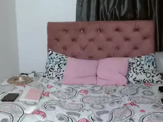 saritahoneyy's Live Sex Cam Show