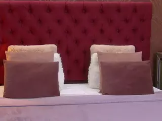 IrisMonn's Live Sex Cam Show