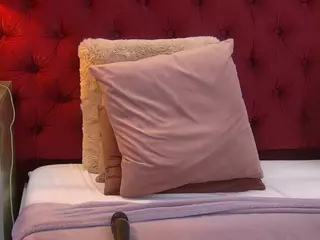 IrisMonn's Live Sex Cam Show