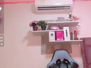 DAFNNEE-ROSS's Live Sex Cam Show