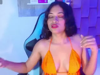 DAFNNEE-ROSS's Live Sex Cam Show