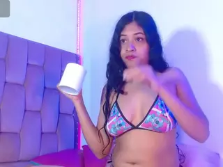 DAFNNEE-ROSS's Live Sex Cam Show