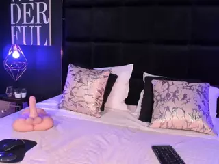 MarianaaSantos's Live Sex Cam Show