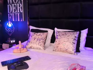 MarianaaSantos's Live Sex Cam Show