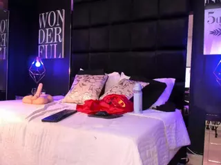 MarianaaSantos's Live Sex Cam Show