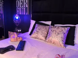 MarianaaSantos's Live Sex Cam Show