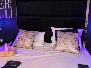 MarianaaSantos's Live Sex Cam Show