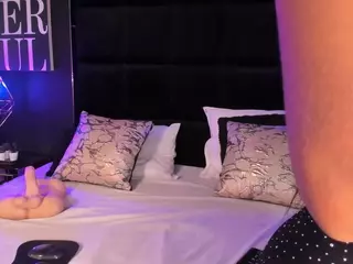 MarianaaSantos's Live Sex Cam Show