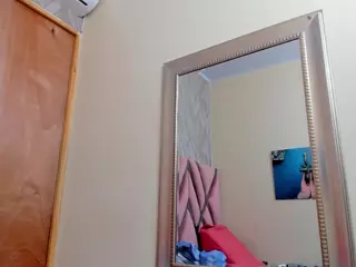 Mia Quevedo's Live Sex Cam Show