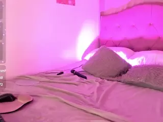 CharlotteLovee's Live Sex Cam Show