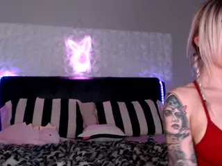 Phoenix Riley's Live Sex Cam Show