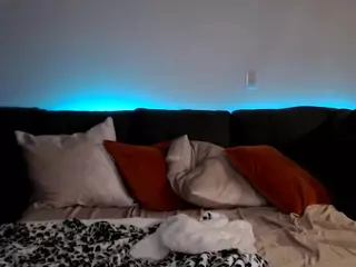 Phoenix Riley's Live Sex Cam Show