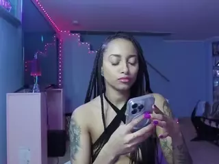 YazminRoyal's Live Sex Cam Show