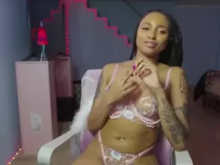 YazminRoyal's Live Sex Cam Show