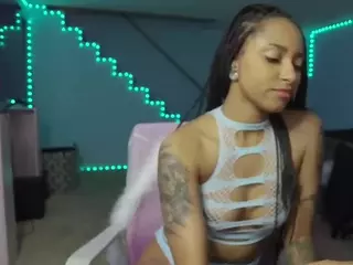 YazminRoyal's Live Sex Cam Show