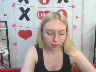 BeatriceFly's Live Sex Cam Show