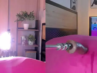 Cinnamon Afrodit's Live Sex Cam Show