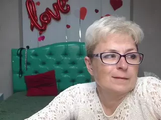 EmiliaGree's Live Sex Cam Show