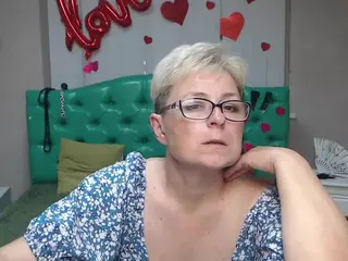 EmiliaGree's Live Sex Cam Show