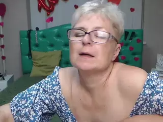 EmiliaGree's Live Sex Cam Show