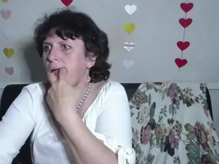 LuciaMii's Live Sex Cam Show