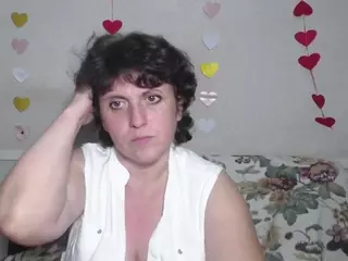 LuciaMii's Live Sex Cam Show