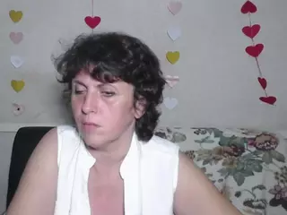 LuciaMii's Live Sex Cam Show