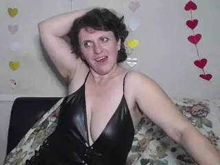 LuciaMii's Live Sex Cam Show
