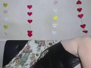 LuciaMii's Live Sex Cam Show
