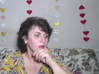 LuciaMii's Live Sex Cam Show