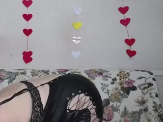 LuciaMii's Live Sex Cam Show
