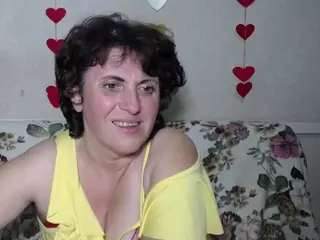 LuciaMii's Live Sex Cam Show