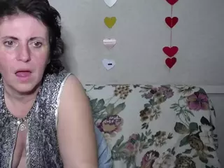 LuciaMii's Live Sex Cam Show