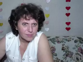 LuciaMii's Live Sex Cam Show