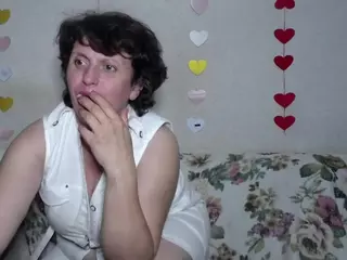 LuciaMii's Live Sex Cam Show
