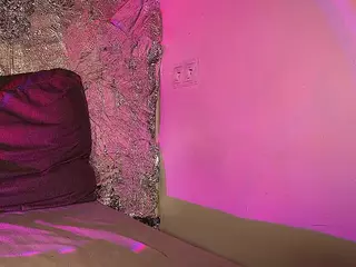 Cherry-Bomb1's Live Sex Cam Show