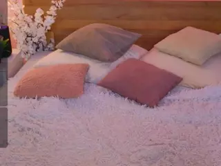 SherrySandraa's Live Sex Cam Show