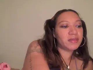Slimthickxxx's Live Sex Cam Show