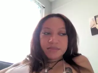 Slimthickxxx's Live Sex Cam Show
