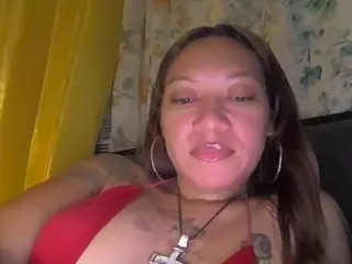 Slimthickxxx's Live Sex Cam Show