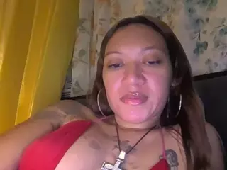 Slimthickxxx's Live Sex Cam Show