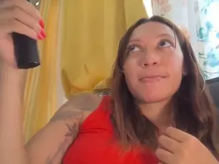 Slimthickxxx's Live Sex Cam Show