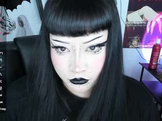 Live cam show with cristal-kosh