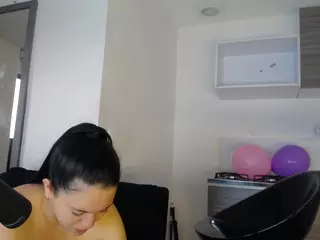 SilvanaRoushe's Live Sex Cam Show