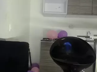 SilvanaRoushe's Live Sex Cam Show
